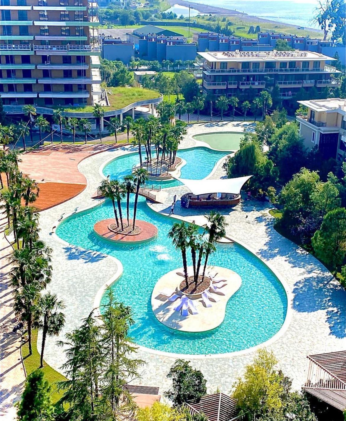 Cемейный Номер С Балконом На 4 Чел Dreamland Oasis Tsjakvi Eksteriør bilde